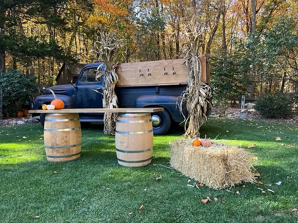 Historic farm truck photo from the Classic Pour archive